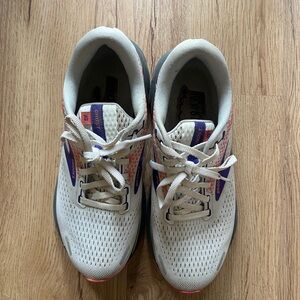 White Brooks Ghost Sneakers